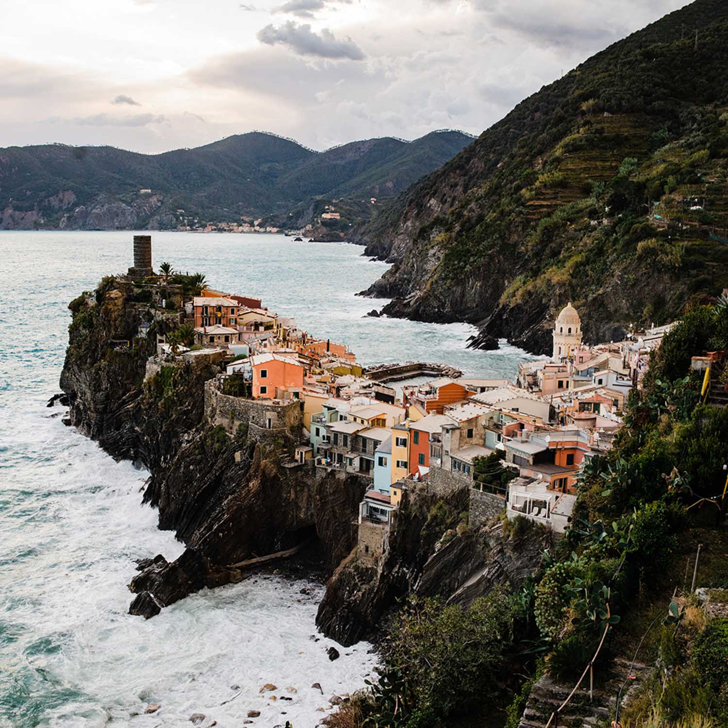 In-Hāus Dialogue with Rhianna May